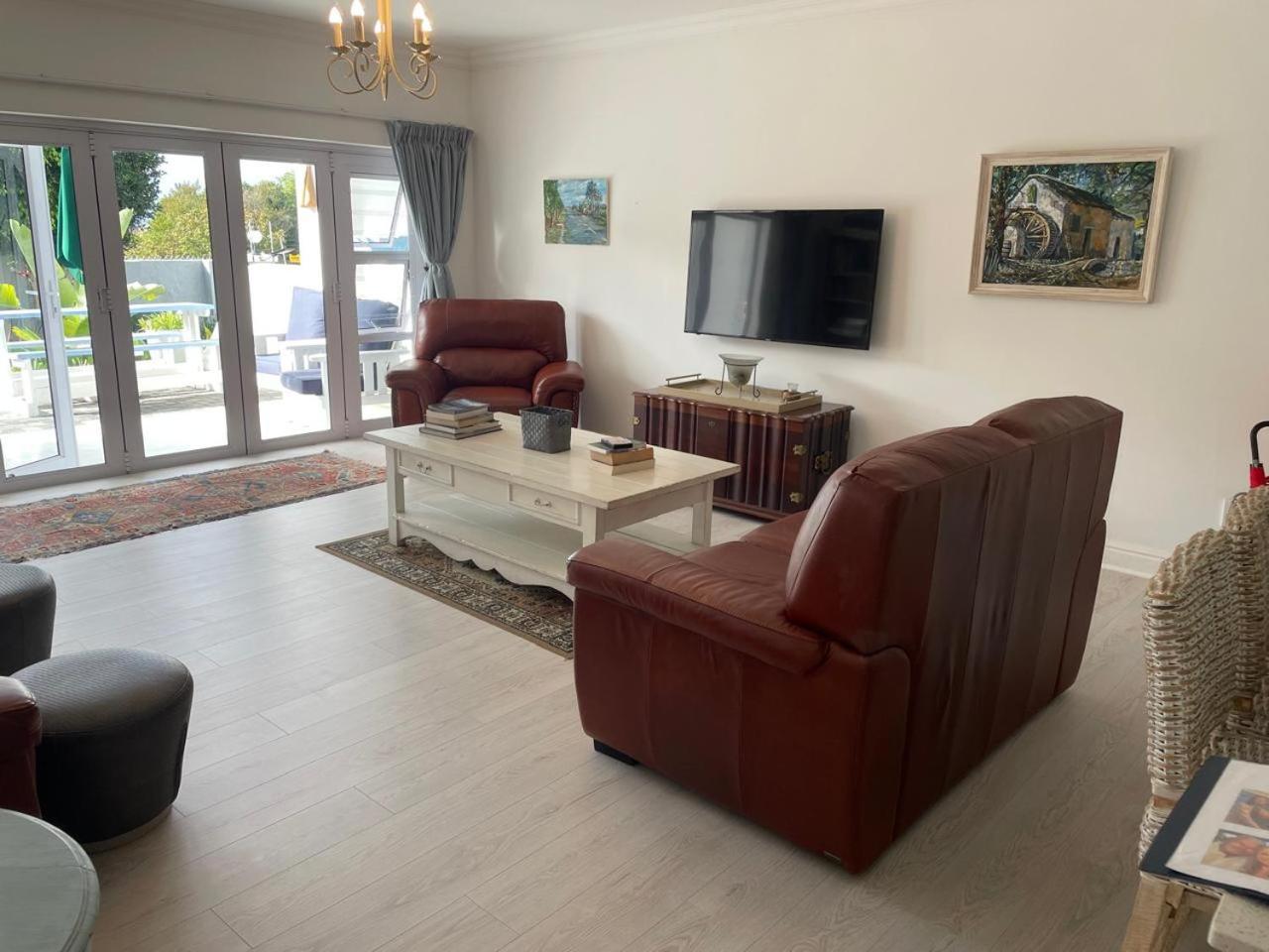 Appartamento The Joneses Plettenberg Bay Esterno foto